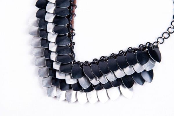 Dragonscale-necklace_pic1