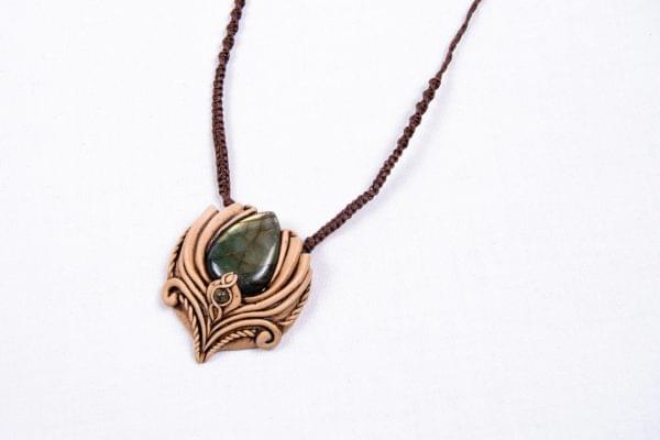 Green-Lotus-necklace_pic1