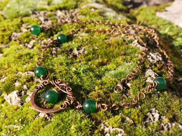 Jade-Dusk-necklace-pic4