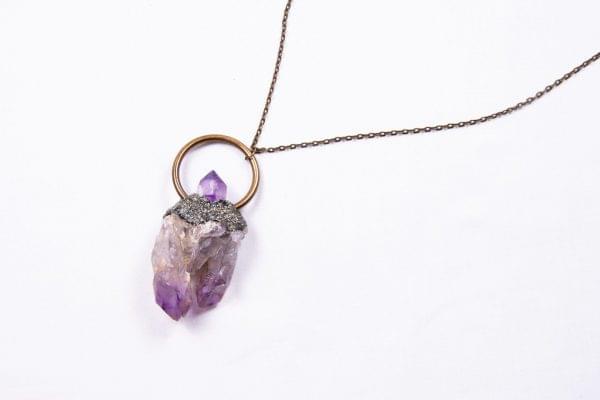 Raw-Intuition-pendant-pic1