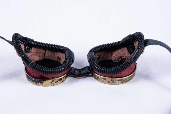 Red-Steampunk-googles-pic3